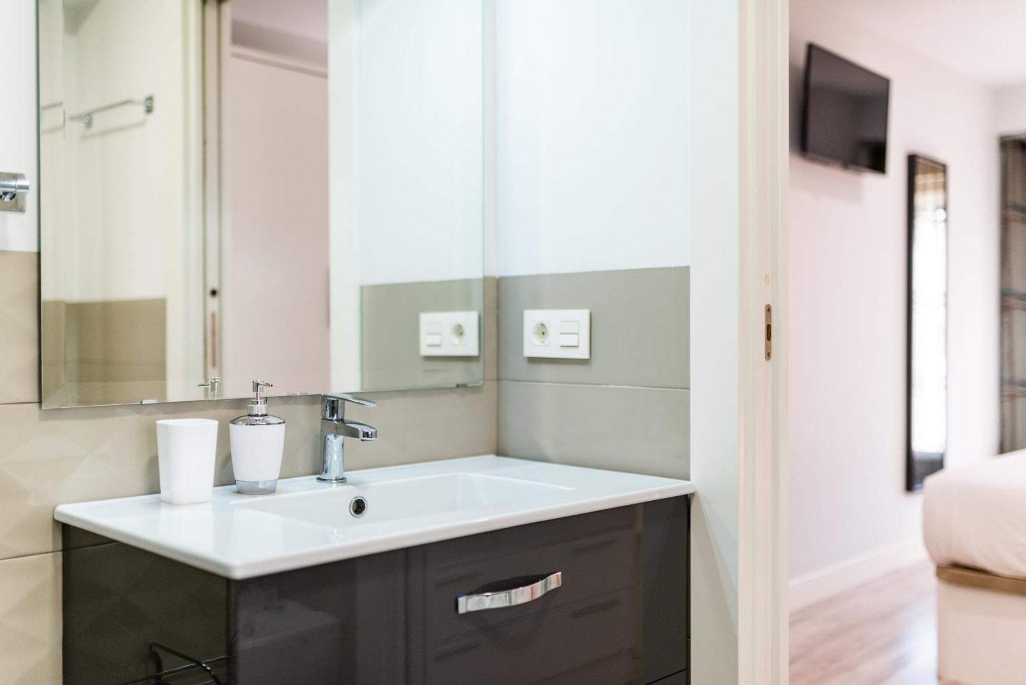 Oasis Centro De Granada Apartman Kültér fotó